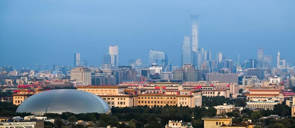 Пекин ускоряет развитие интеллектуальных агентов и экономики токенов