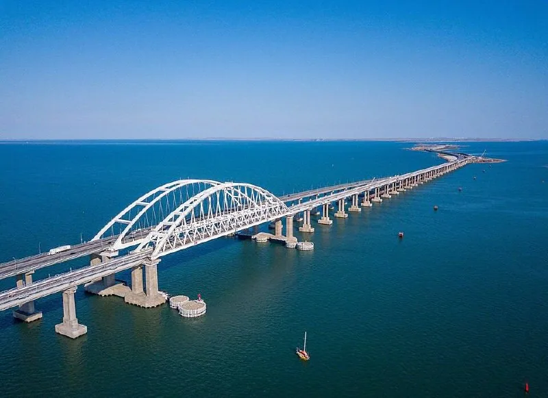 Traffic on Crimean Bridge Temporarily Suspended
