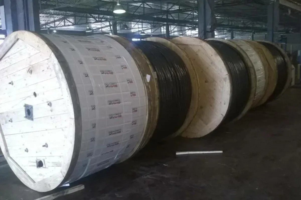 Украина получила из Азербайджана 36,55 тонны кабеля для энергетики